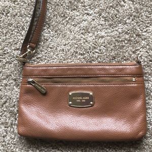 Michael kors wristlet